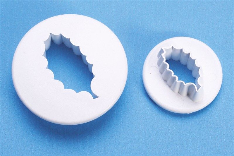 PME Holly Leaf Cutters ( Set of 2) HO483