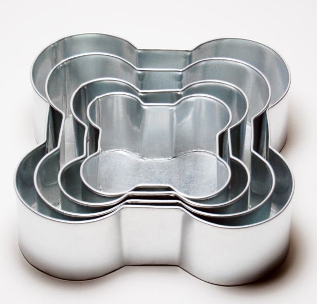 Baking Tin Set- Square Petal  Set of 4 Galvanised  baking tins (6, 8, 10 & 12 inch Set)